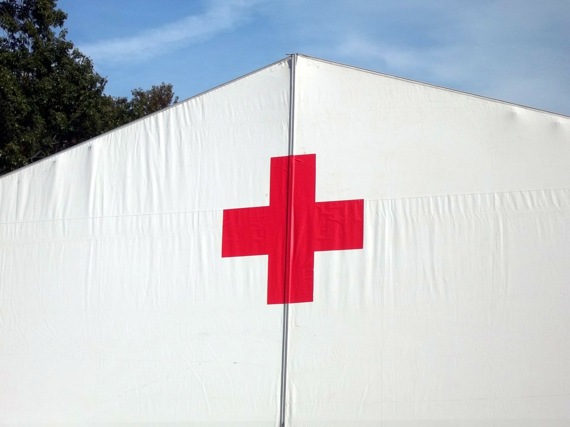 red-cross-19494_1920.jpg